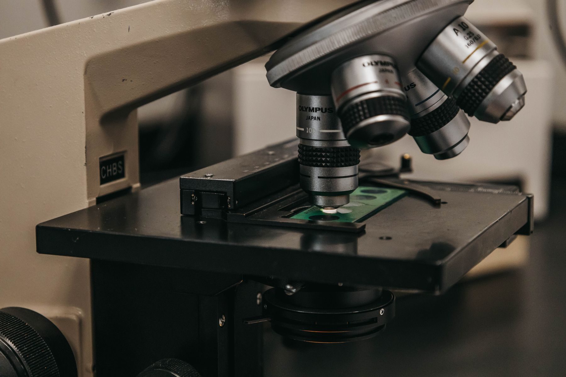 Microscope stage